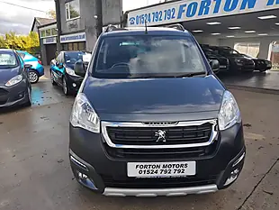 Used 2017 Peugeot Partner Tepee Outdoor Grey - Interior and Exterior details 3