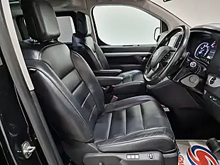 Used 2017 Peugeot Traveller Allure Compact Black - Interior and Exterior details 10