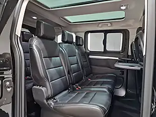 Used 2017 Peugeot Traveller Allure Compact Black - Interior and Exterior details 15