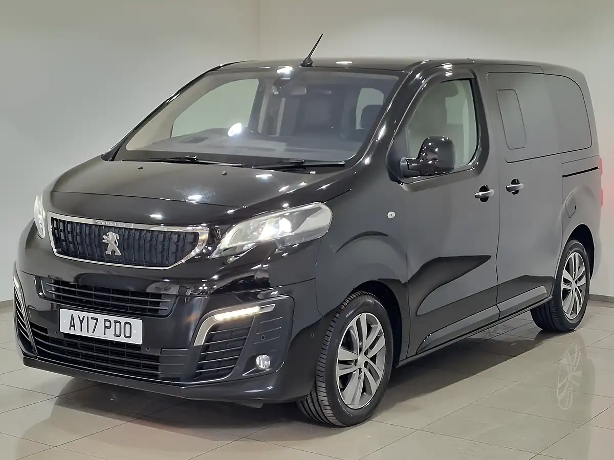 Used 2017 Peugeot Traveller Allure Compact Black - Interior and Exterior details 3