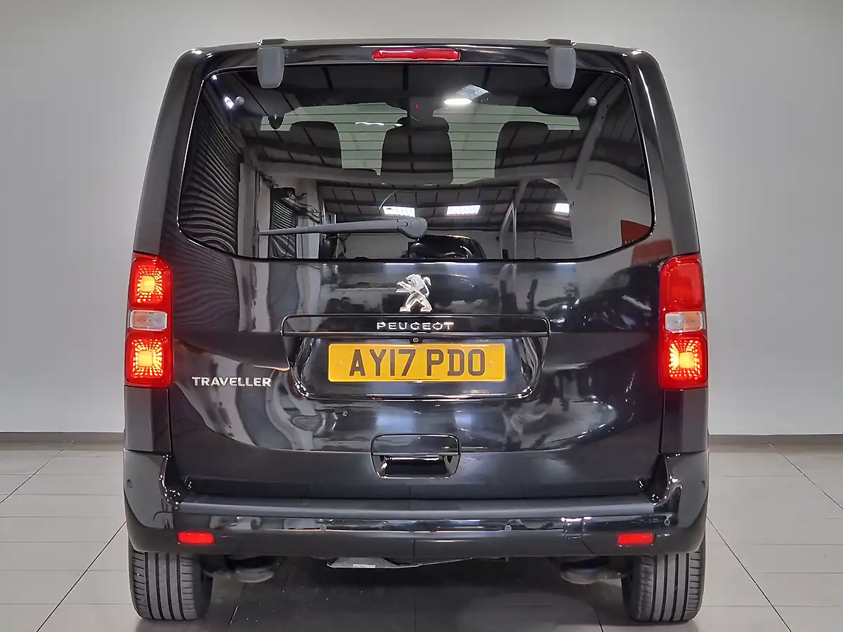 Used 2017 Peugeot Traveller Allure Compact Black - Interior and Exterior details 5
