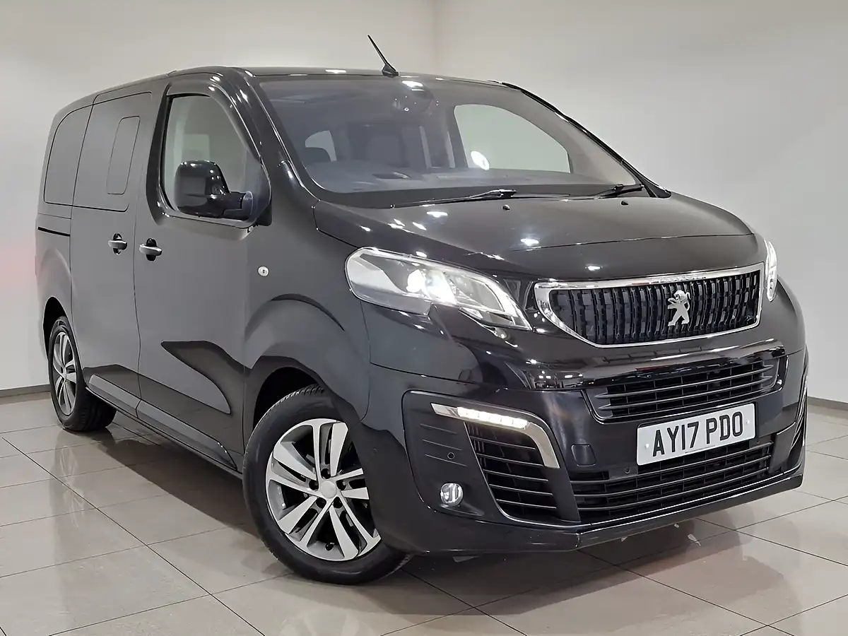 Used 2017 Peugeot Traveller Allure Compact Black - Interior and Exterior details 7