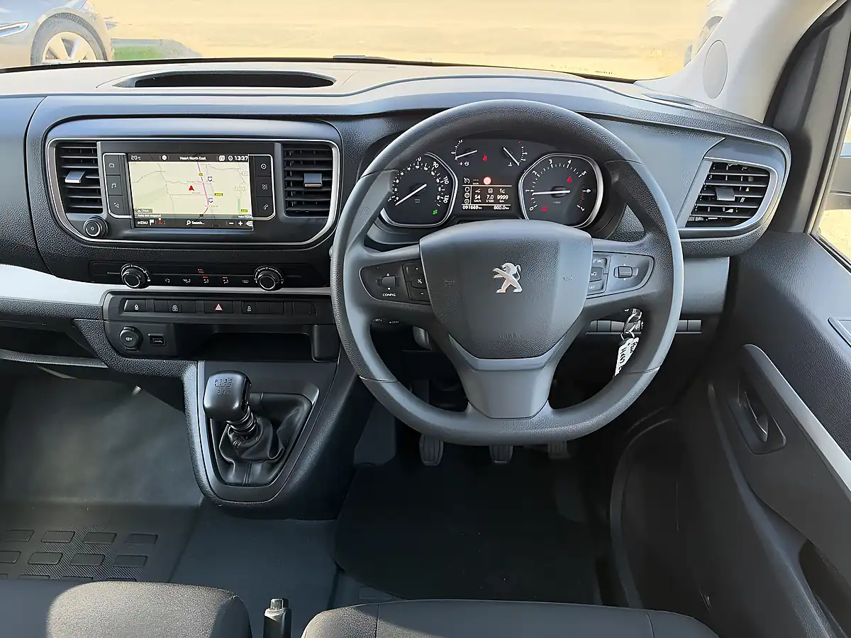 Used 2017 Peugeot Traveller Business Long Grey Metallic - Interior and Exterior details 11