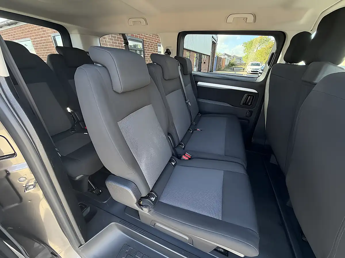 Used 2017 Peugeot Traveller Business Long Grey Metallic - Interior and Exterior details 4