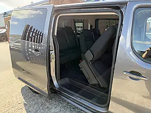 Used 2017 Peugeot Traveller Business Long Grey Metallic - Interior and Exterior details 5