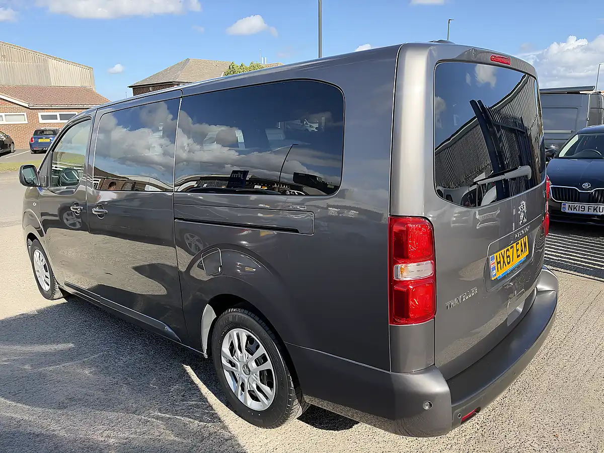 Used 2017 Peugeot Traveller Business Long Grey Metallic - Interior and Exterior details 9