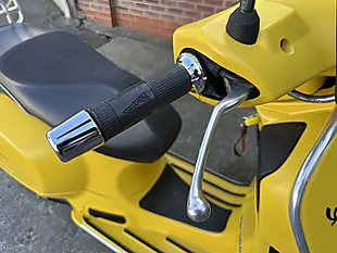 Used 2017 Piaggio Vespa Gts Supersport Yellow - Interior and Exterior details 16