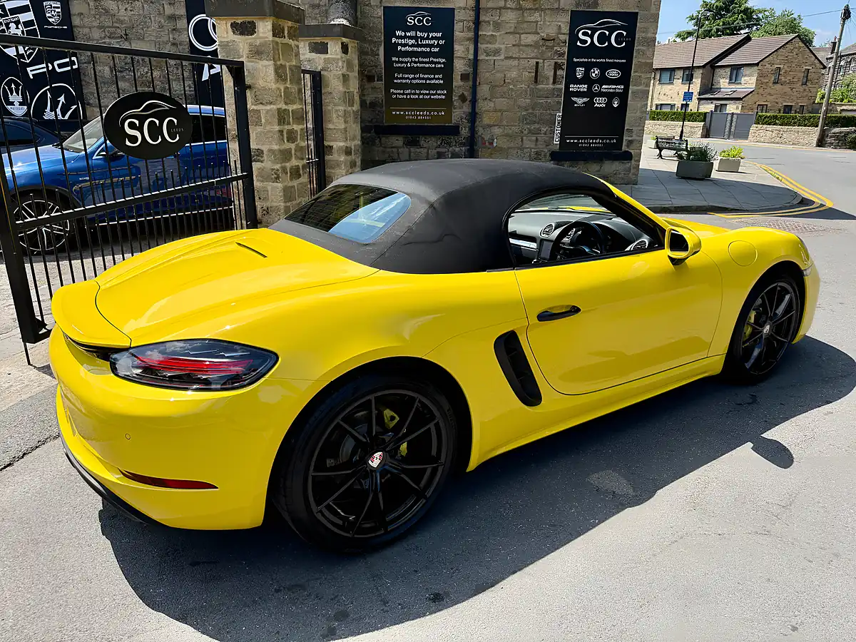 Used 2017 Porsche 718 Boxster Pdk Speed Yellow - Interior and Exterior details 19