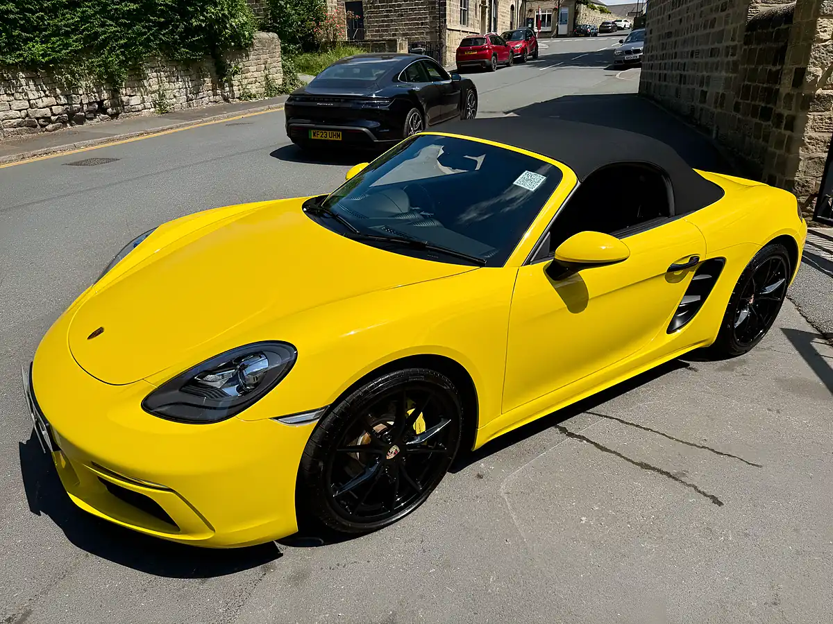 Used 2017 Porsche 718 Boxster Pdk Speed Yellow - Interior and Exterior details 20