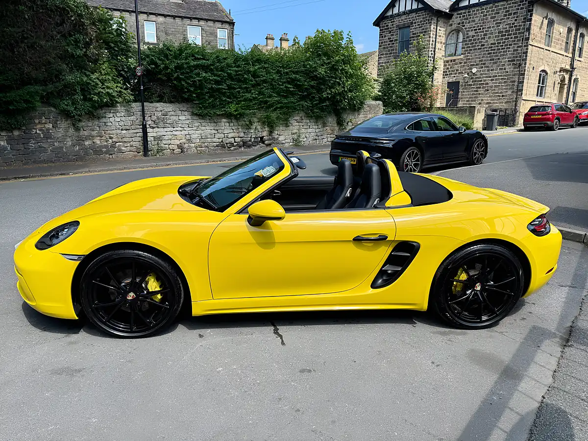 Used 2017 Porsche 718 Boxster Pdk Speed Yellow - Interior and Exterior details 6