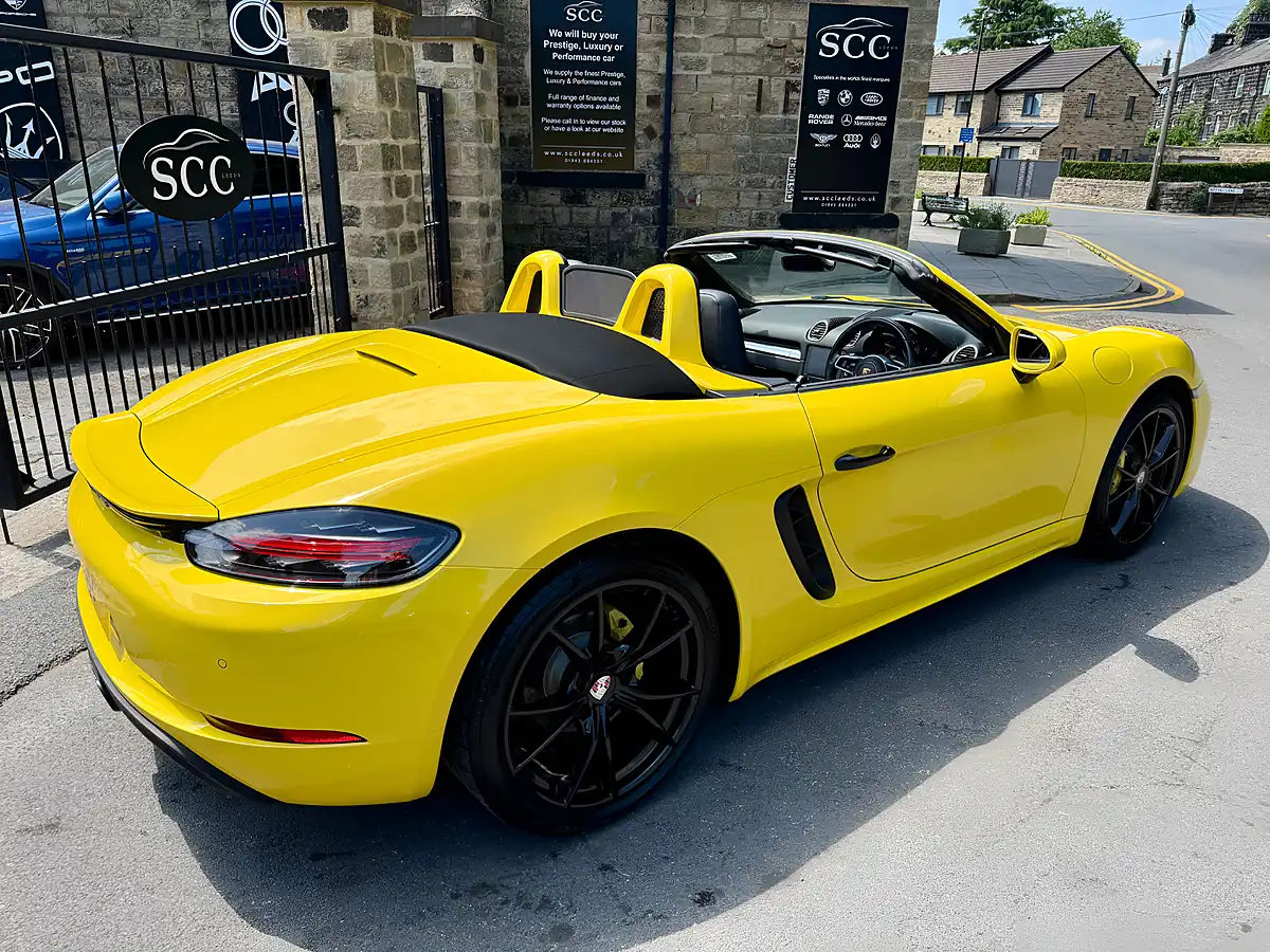 Used 2017 Porsche 718 Boxster Pdk Speed Yellow - Interior and Exterior details 9