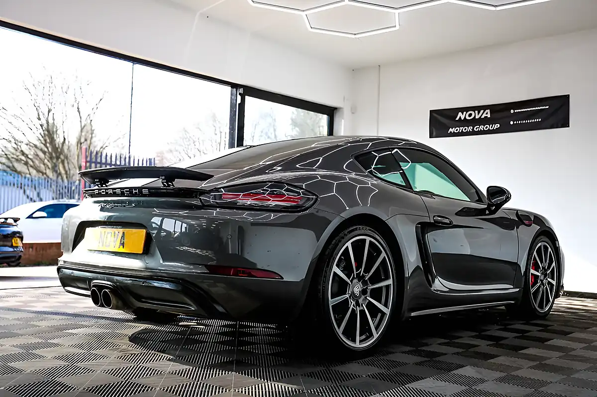 Used 2017 Porsche 718 Cayman S Agate Grey - Interior and Exterior details 10