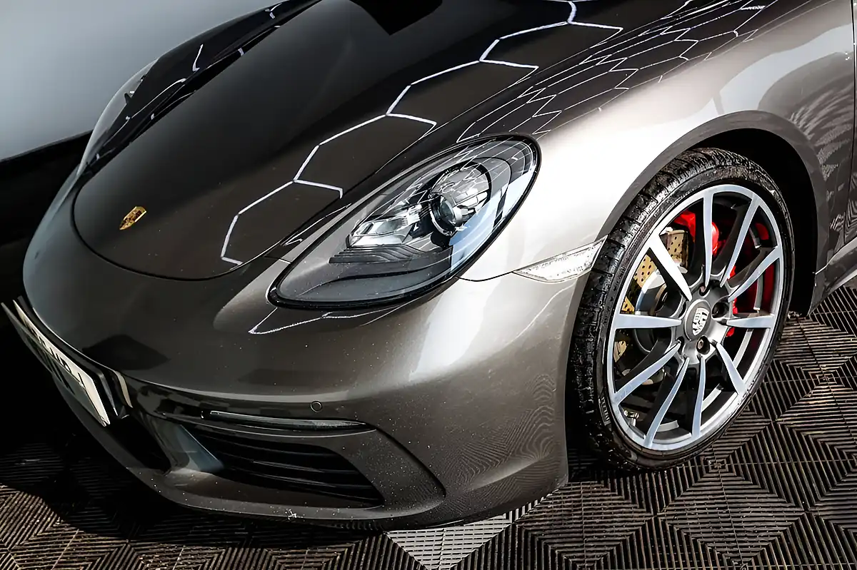 Used 2017 Porsche 718 Cayman S Agate Grey - Interior and Exterior details 18