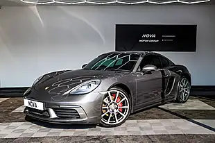 Used 2017 Porsche 718 Cayman S Agate Grey - Interior and Exterior details 2