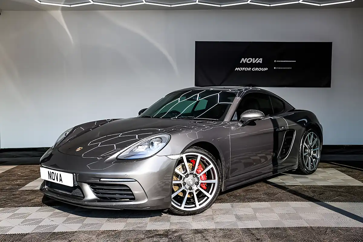 Used 2017 Porsche 718 Cayman S Agate Grey - Interior and Exterior details 2