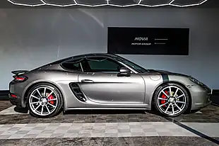 Used 2017 Porsche 718 Cayman S Agate Grey - Interior and Exterior details 5