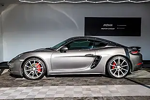 Used 2017 Porsche 718 Cayman S Agate Grey - Interior and Exterior details 6
