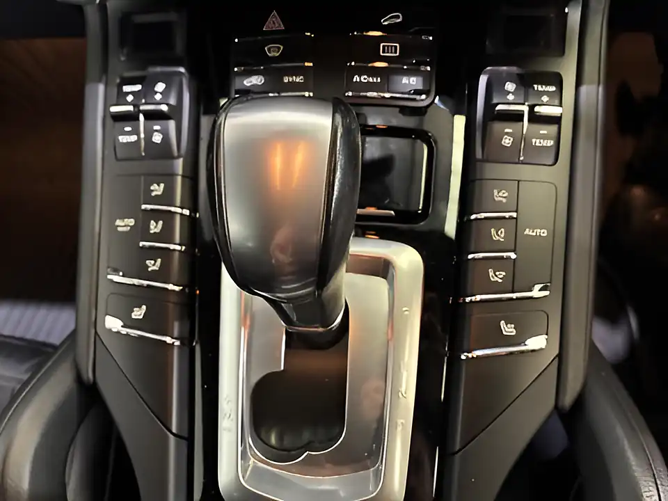 Used 2017 Porsche Cayenne Platinum Edition Black - Interior and Exterior details 12