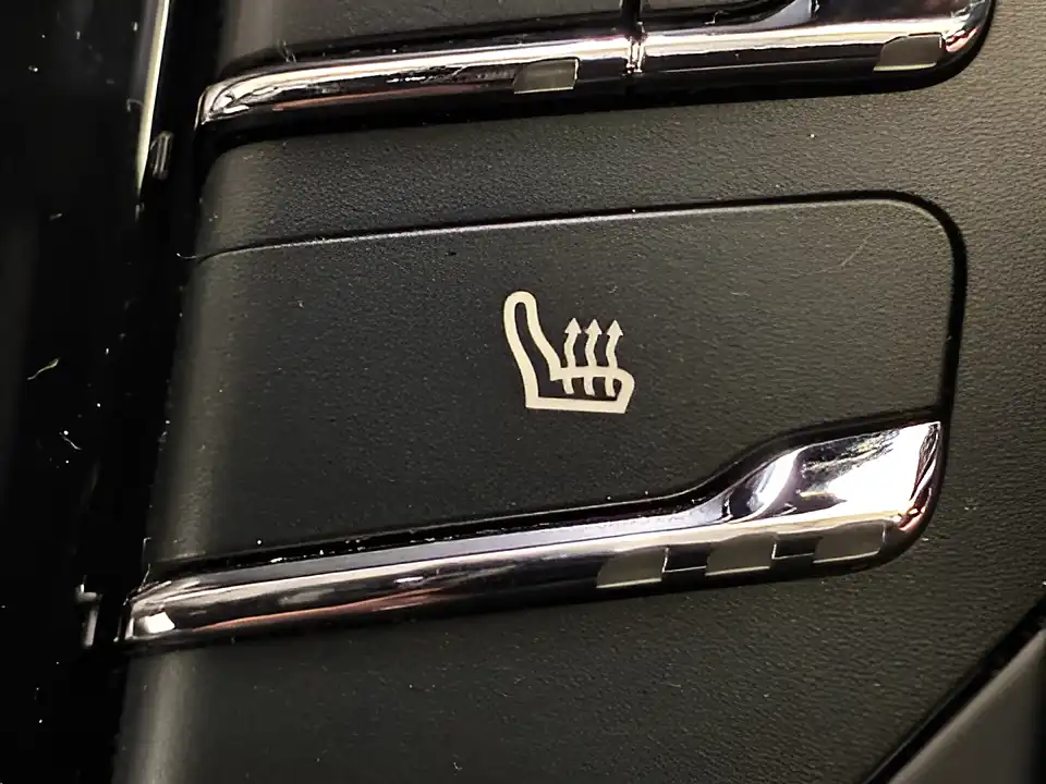 Used 2017 Porsche Cayenne Platinum Edition Black - Interior and Exterior details 13
