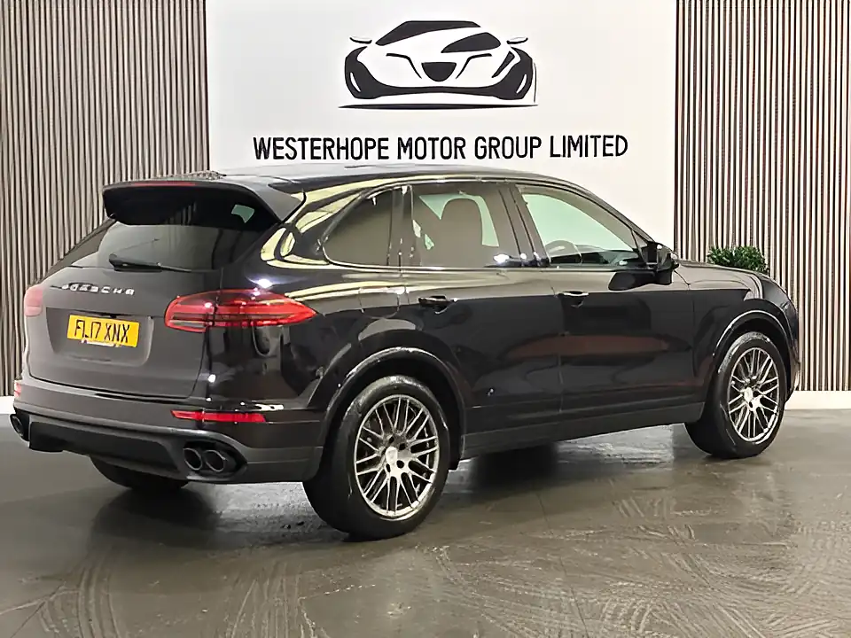 Used 2017 Porsche Cayenne Platinum Edition Black - Interior and Exterior details 4
