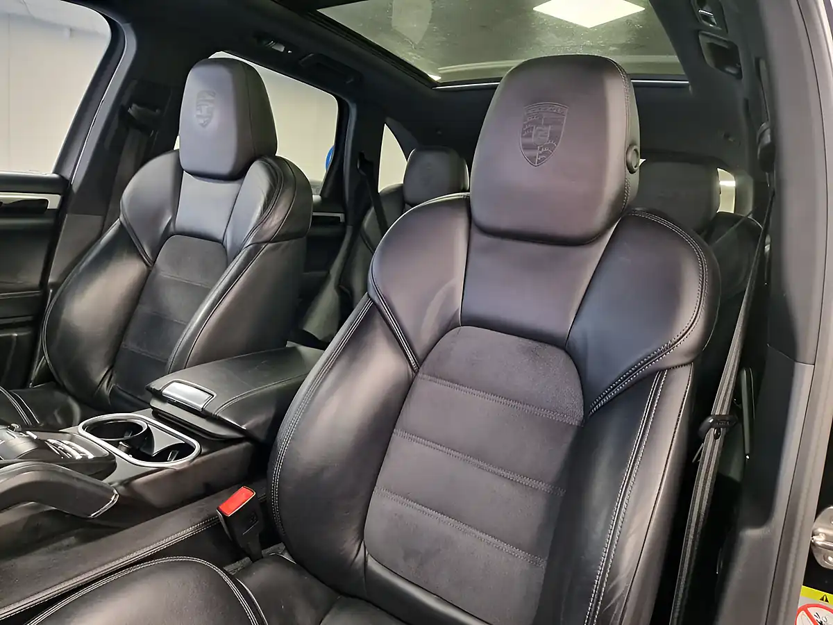 Used 2017 Porsche Cayenne Platinum Edition Black - Interior and Exterior details 14