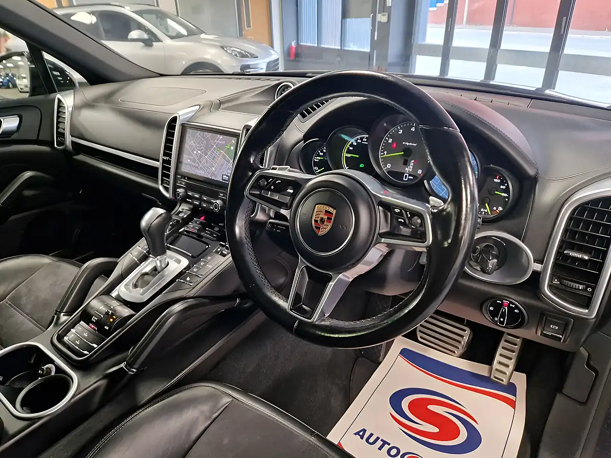 Used 2017 Porsche Cayenne Platinum Edition Black - Interior and Exterior details 16