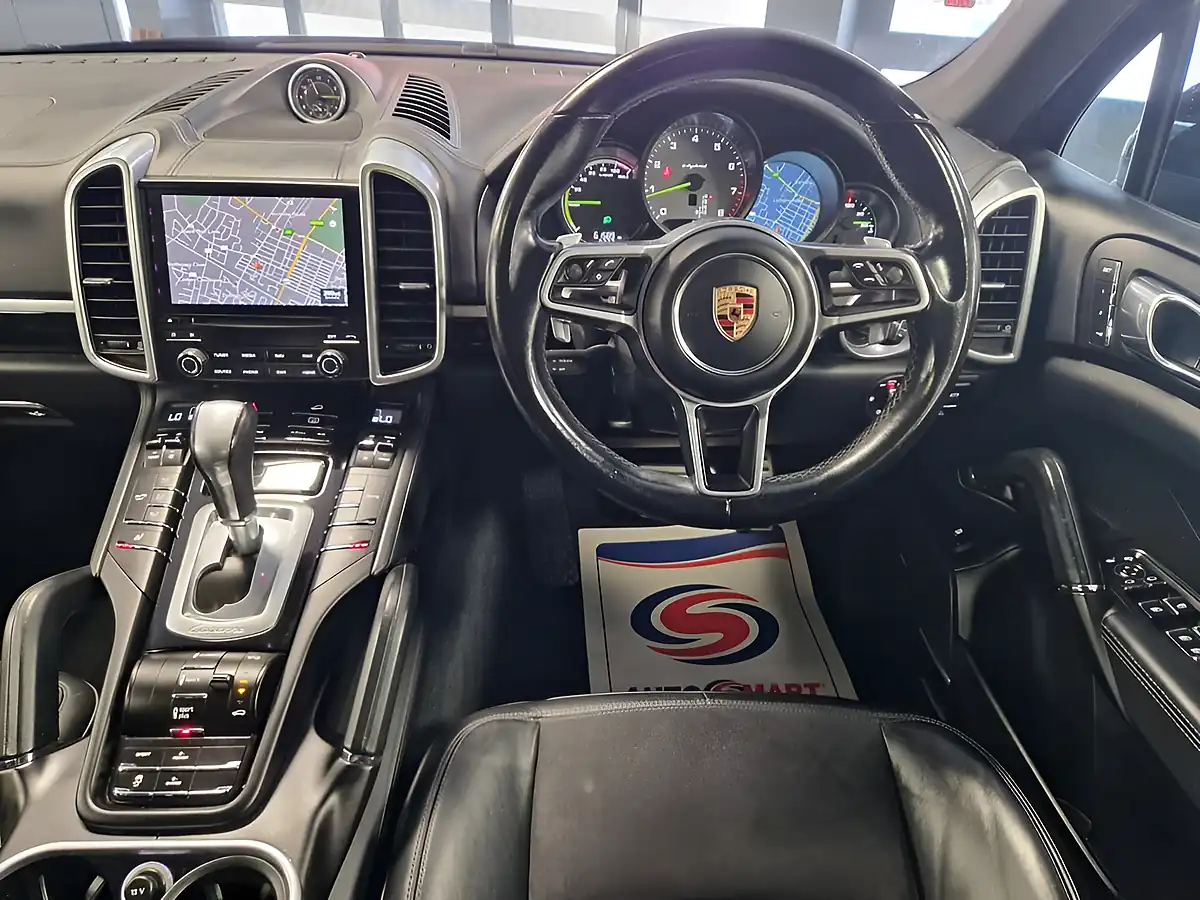 Used 2017 Porsche Cayenne Platinum Edition Black - Interior and Exterior details 18