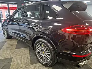 Used 2017 Porsche Cayenne Platinum Edition Black - Interior and Exterior details 8