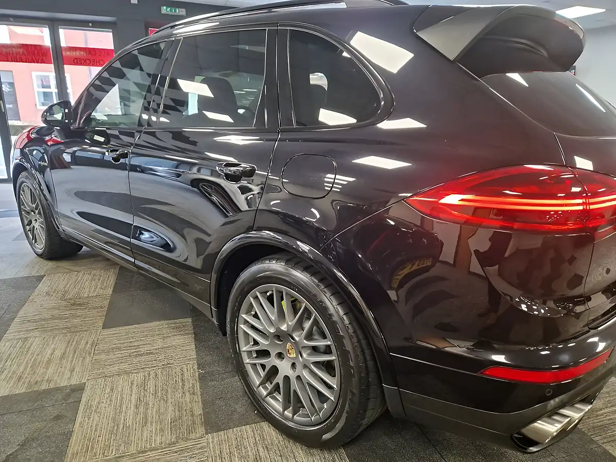 Used 2017 Porsche Cayenne Platinum Edition Black - Interior and Exterior details 8