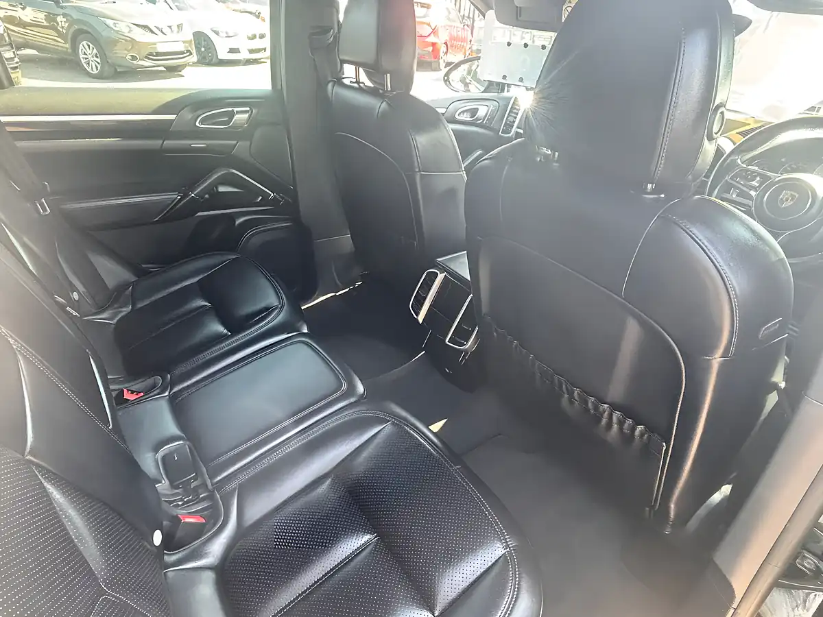 Used 2017 Porsche Cayenne S Black - Interior and Exterior details 12