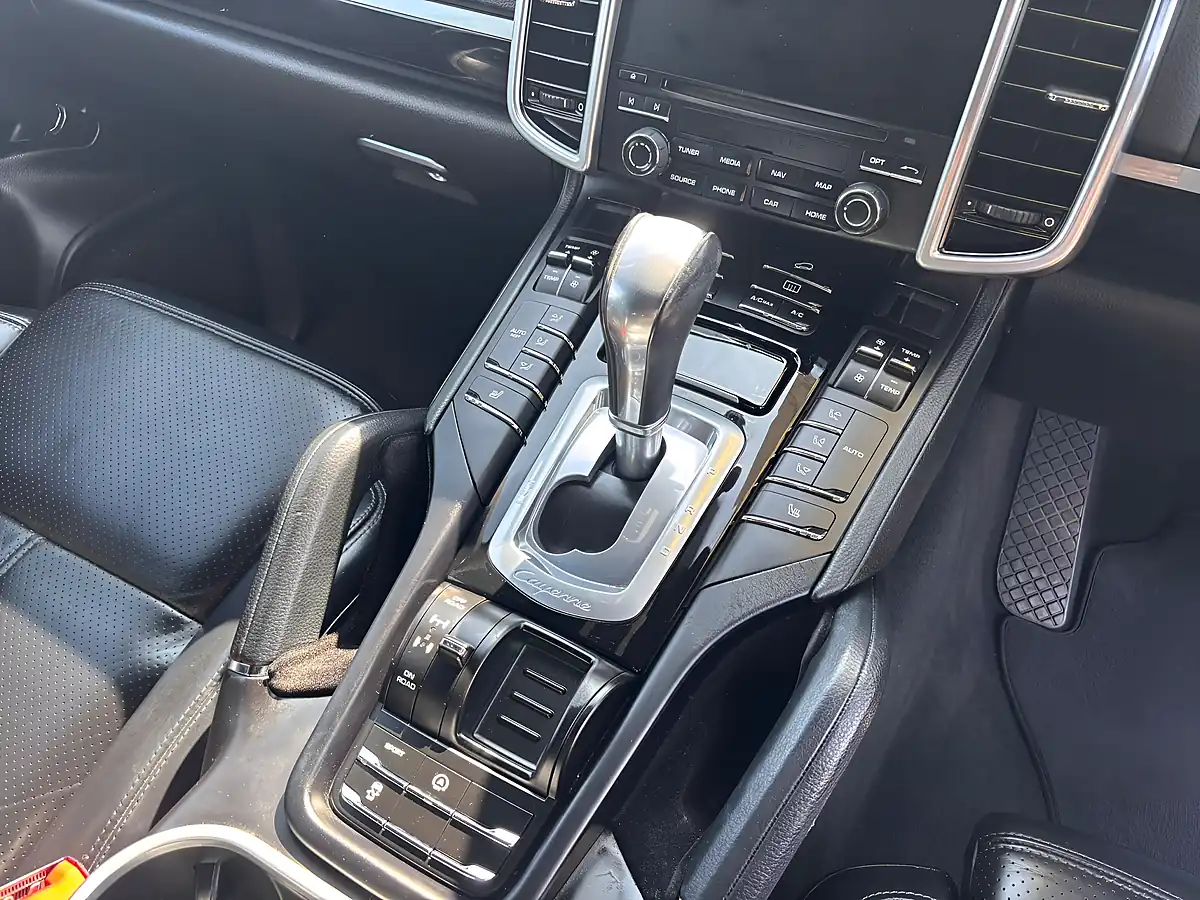 Used 2017 Porsche Cayenne S Black - Interior and Exterior details 17