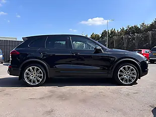 Used 2017 Porsche Cayenne S Black - Interior and Exterior details 7