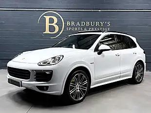 Used 2017 Porsche Cayenne S Platinum Edition White - Interior and Exterior details 10