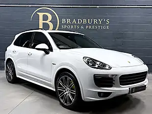 Used 2017 Porsche Cayenne S Platinum Edition White - Interior and Exterior details 4
