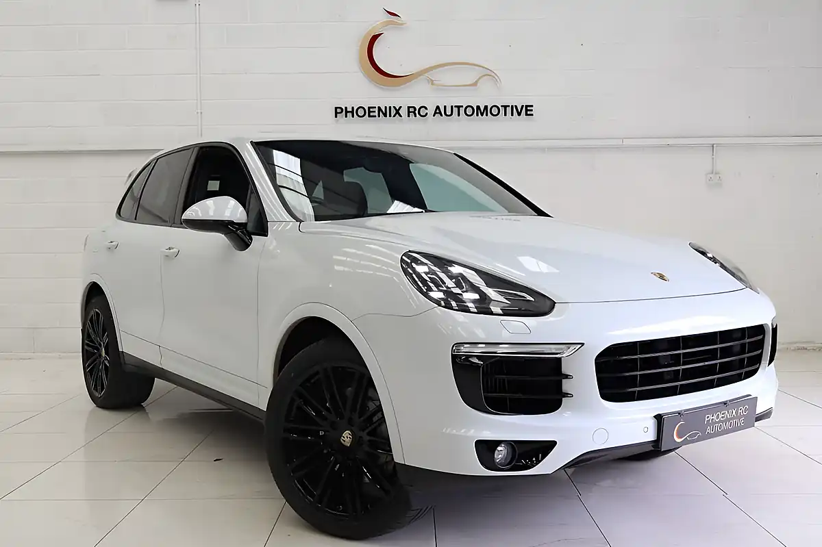 Used 2017 Porsche Cayenne S Platinum Edition White - Front View