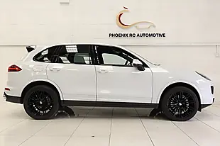 Used 2017 Porsche Cayenne S Platinum Edition White - Interior and Exterior details 3