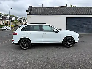 Used 2017 Porsche Cayenne White - Interior and Exterior details 2