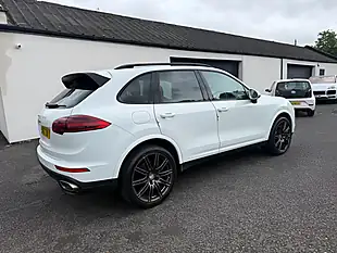 Used 2017 Porsche Cayenne White - Interior and Exterior details 3