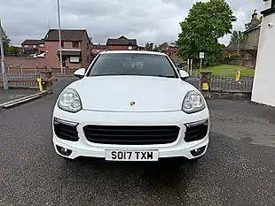 Used 2017 Porsche Cayenne White - Interior and Exterior details 9