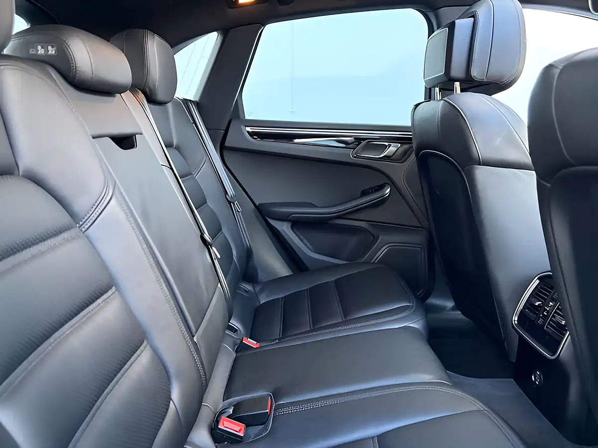 Used 2017 Porsche Macan Macan S White - Interior and Exterior details 11