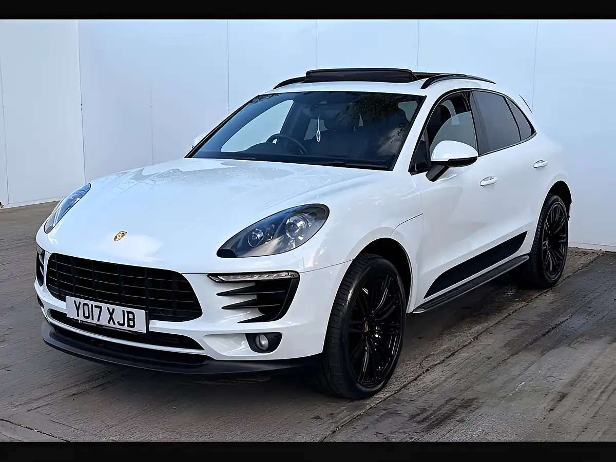 Used 2017 Porsche Macan Macan S White - Interior and Exterior details 13