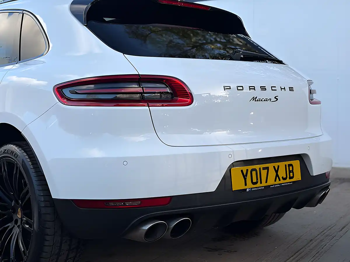 Used 2017 Porsche Macan Macan S White - Interior and Exterior details 15