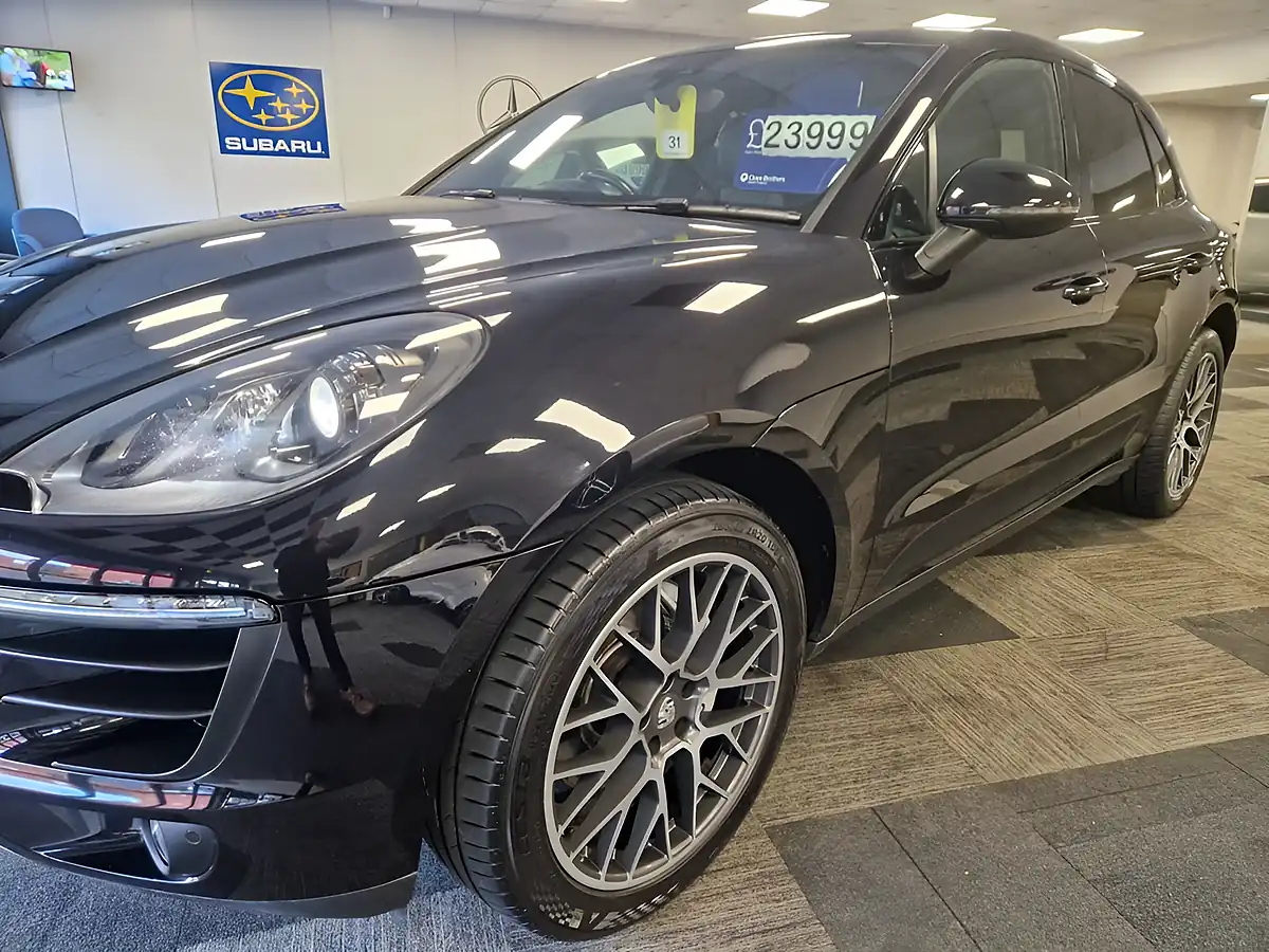 Used 2017 Porsche Macan S Black - Interior and Exterior details 12