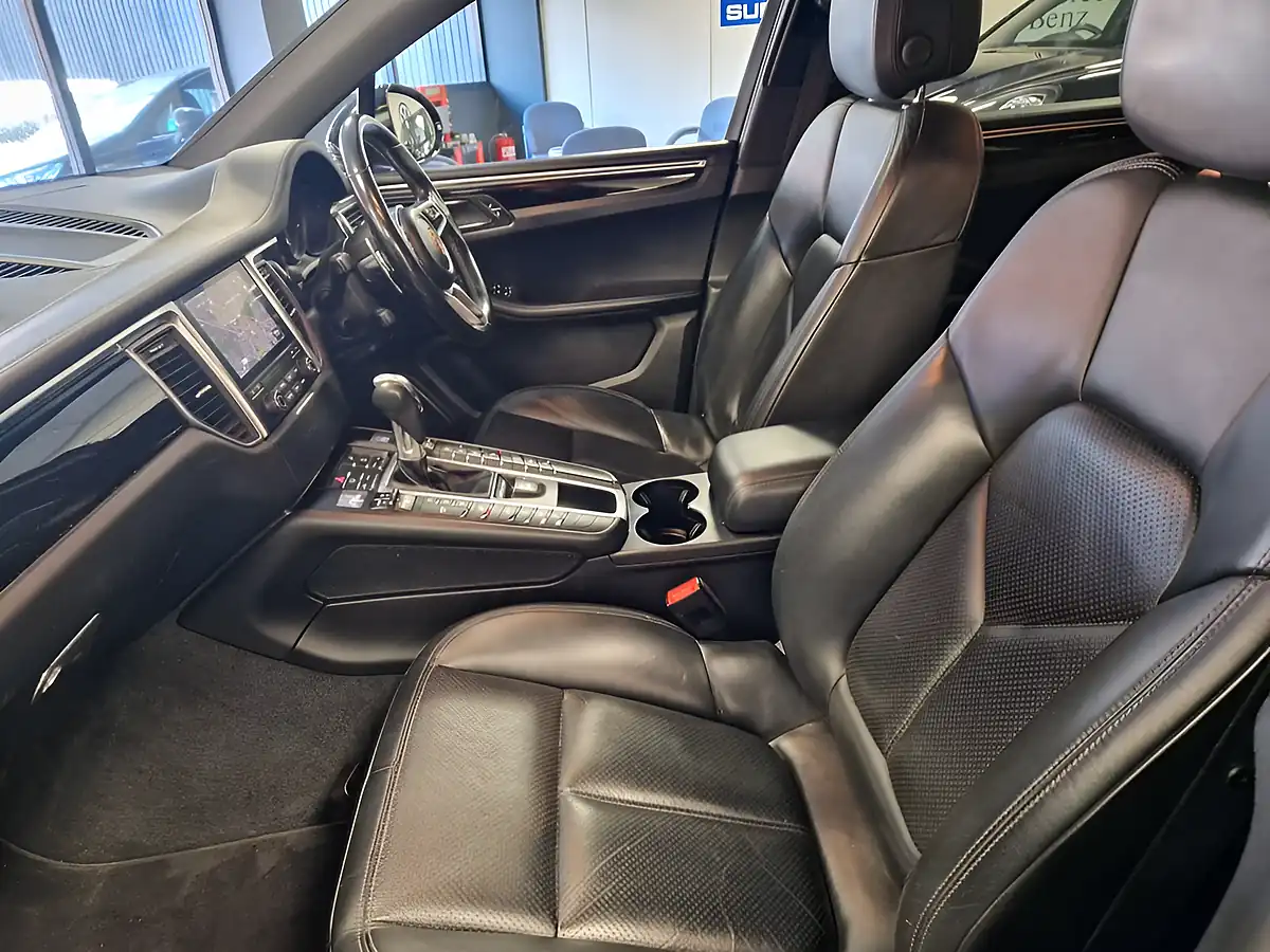 Used 2017 Porsche Macan S Black - Interior and Exterior details 17