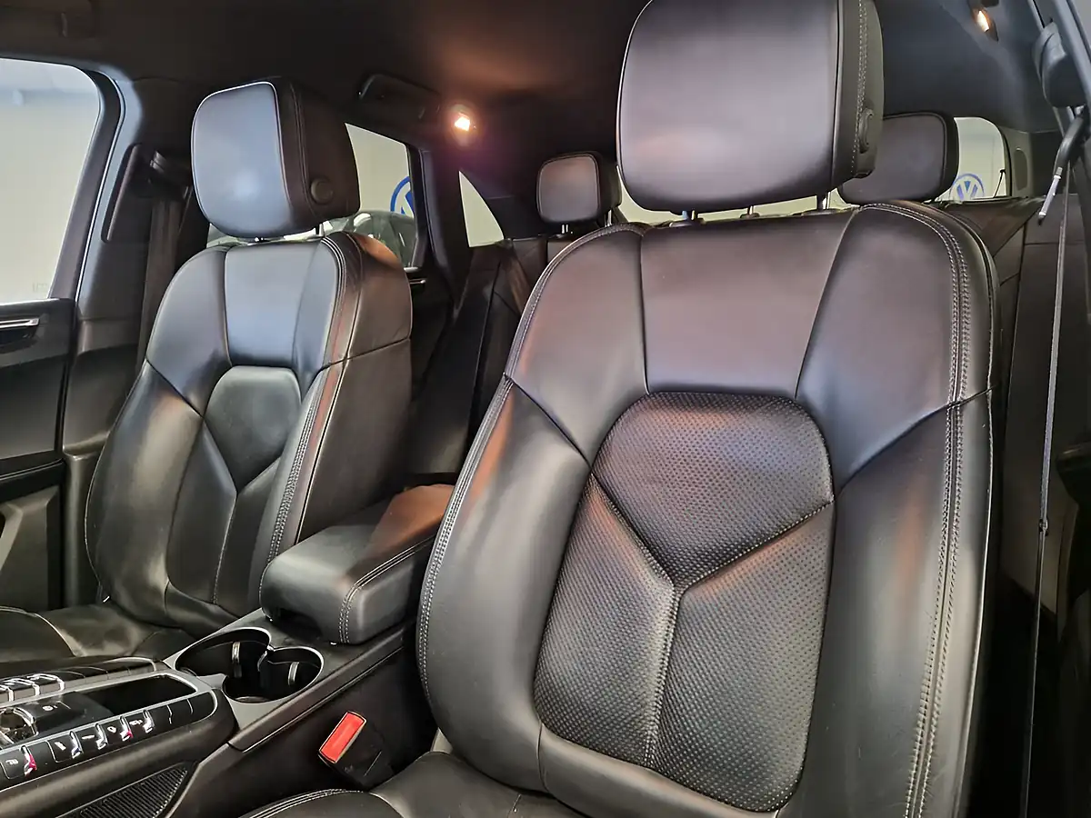 Used 2017 Porsche Macan S Black - Interior and Exterior details 18