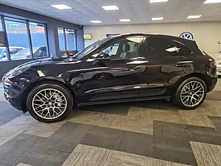 Used 2017 Porsche Macan S Black - Interior and Exterior details 5