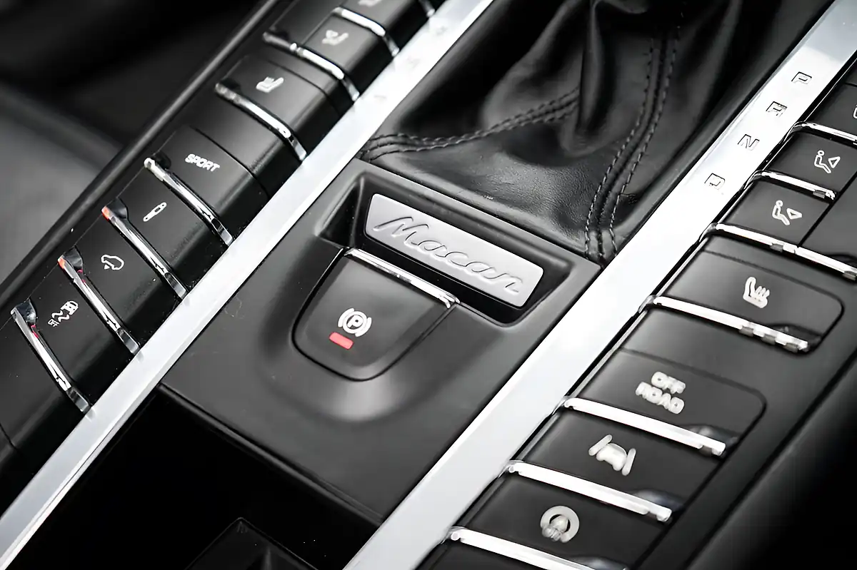 Used 2017 Porsche Macan S Black - Interior and Exterior details 19