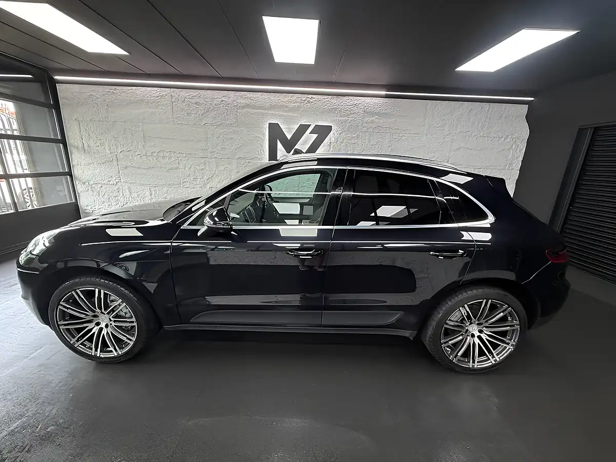Used 2017 Porsche Macan S Black - Interior and Exterior details 11
