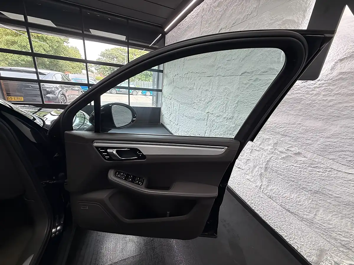 Used 2017 Porsche Macan S Black - Interior and Exterior details 14