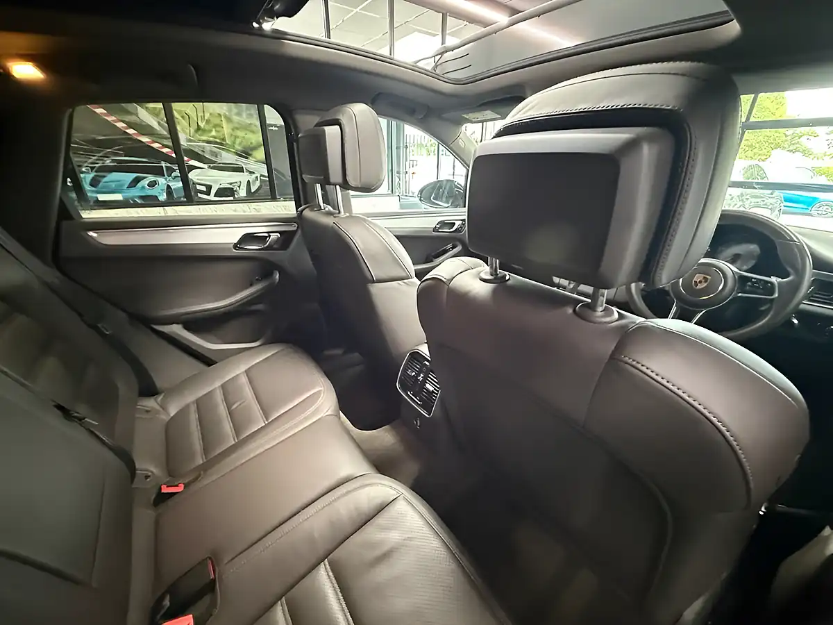 Used 2017 Porsche Macan S Black - Interior and Exterior details 15